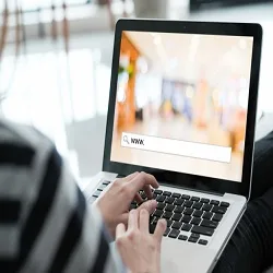 چرا کلیدواژه کانونی در url مقاله وردپرسی دیده نمی‌شود!